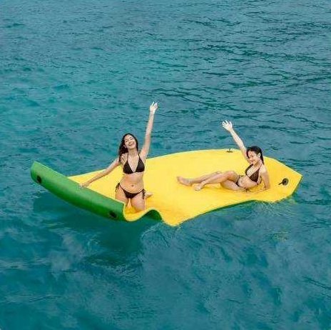 Floating mat