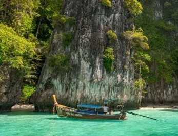 Monkey Bay – Phi Phi & Bamboo Island day trip