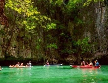 Canoeing at Hong Island