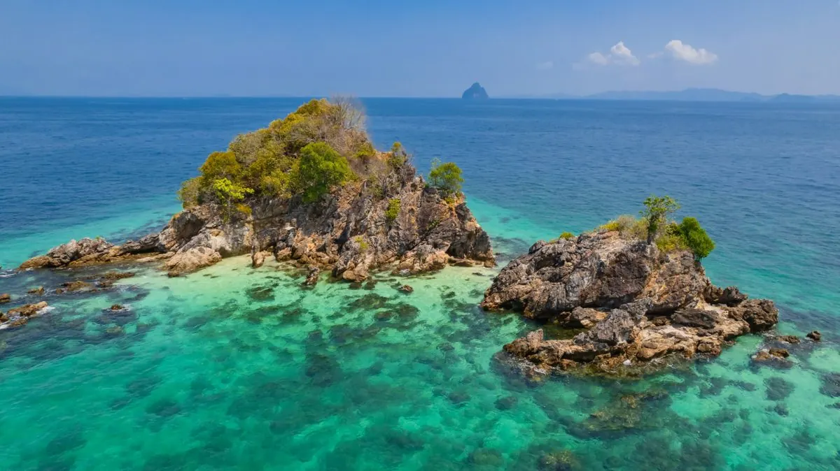 Rocky islets of Khai Nui
