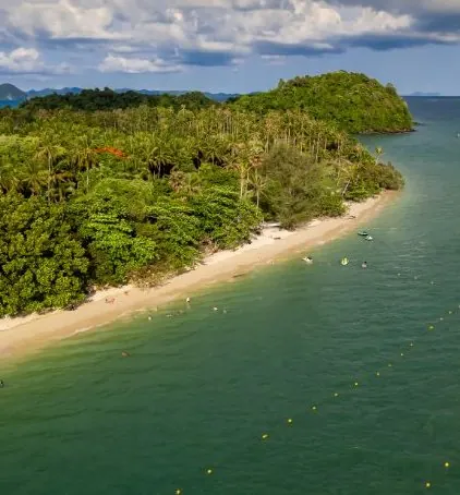 Rang Yai Island beach