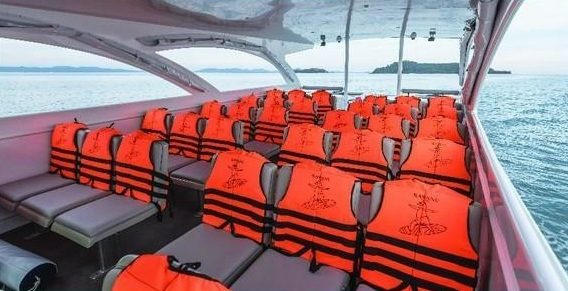 Lexi cabin seats with life jackets