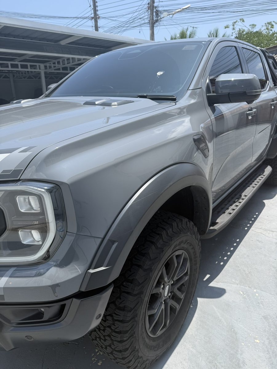 Ford Ranger Raptor, вид сбоку, шины BFGoodrich all-terrain
