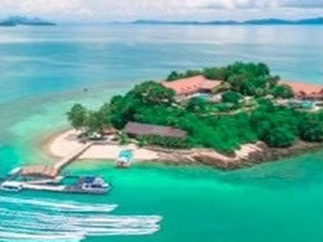 Rang Noi Island, stop 7 on the Phuket jet ski tour