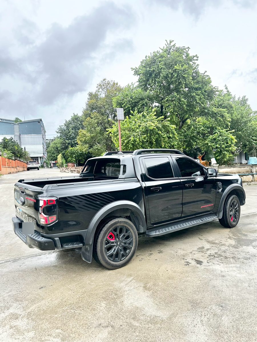 Ford Ranger Stormtrak, вид сзади-сбоку со спортивной дугой