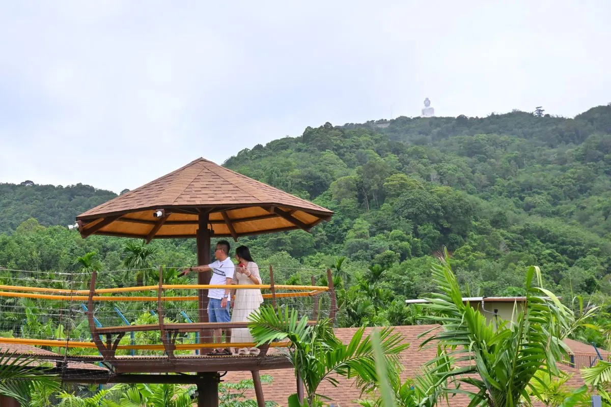 Canopy Skywalk viewpoint with the Big Buddha behind