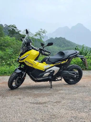 Honda X-ADV 750 photo 2