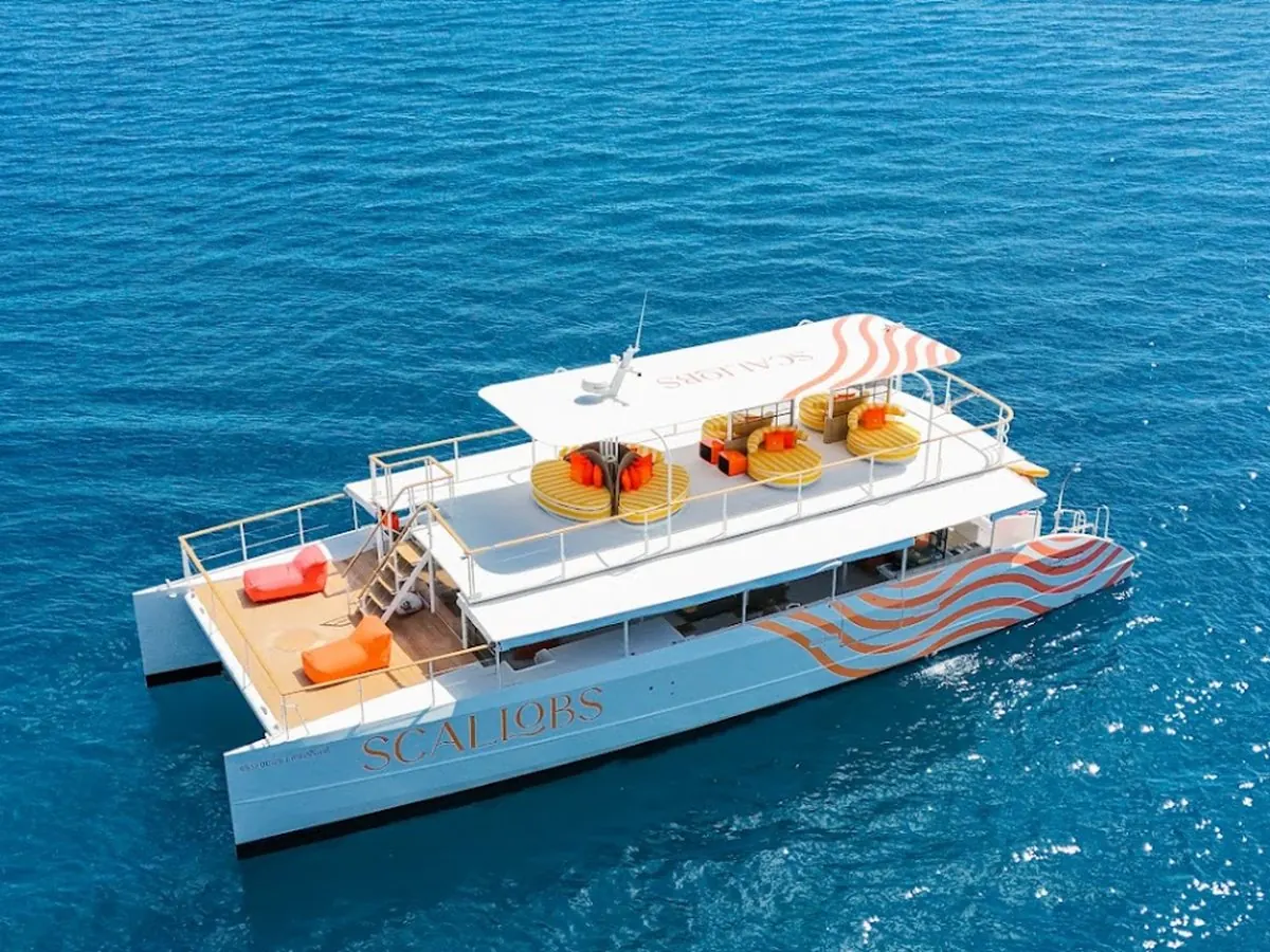 Party Catamaran SCALLOBS
